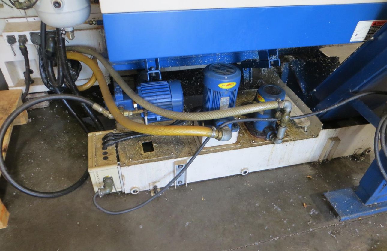 VERTICAL MACHINING CENTER DOOSAN DMV4020L